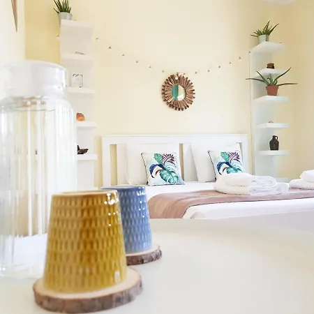 Bed & Breakfast Element