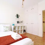 Bed & Breakfast Element
