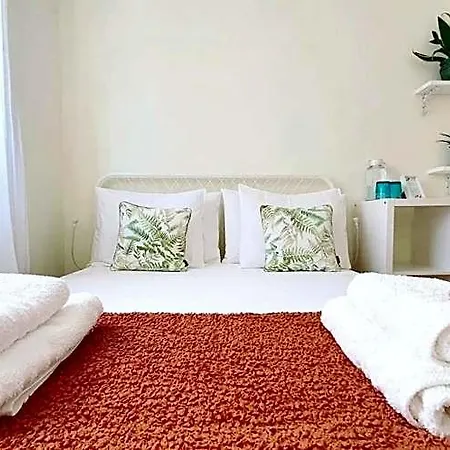 Element B&B